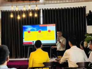 Giới thiệu giải pháp xúc tiến thương mại của Ông Phạm Thắng – Giám đốc Salepro vùng Đông Bắc.